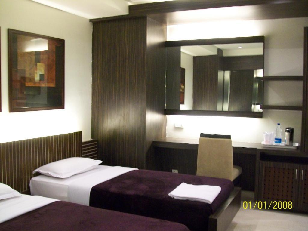 Hotel Victerrace Regency Калькутта Номер фото